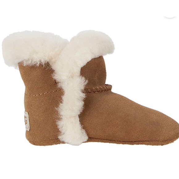 UGG Other - 🆕 UGG Infant Lassen In Chestnut (size 4/5)